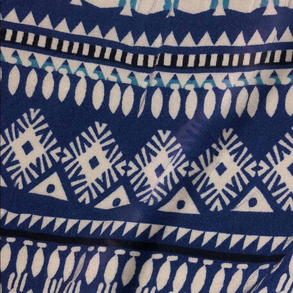 Shorts - Picture 2 of 3